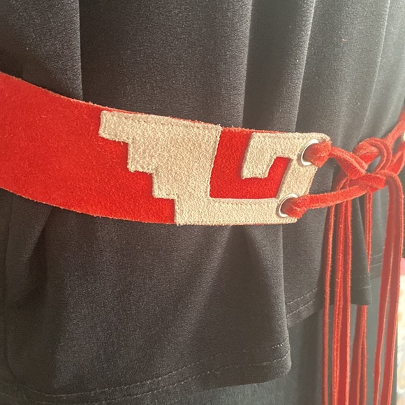 Red and Tan Leather tie Belt - Picture 4 of 5